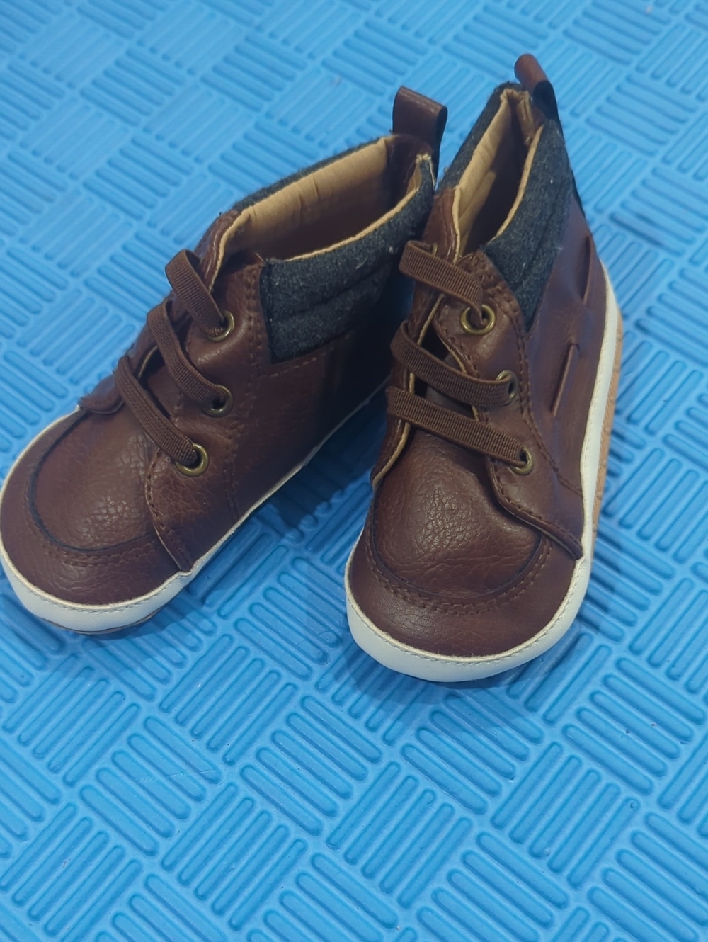 5/$10- 12-18 Month Old Navy Toddler Brown High-Top Boots
